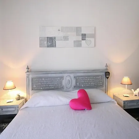 With Side Sea View In Apartment Ladispoli